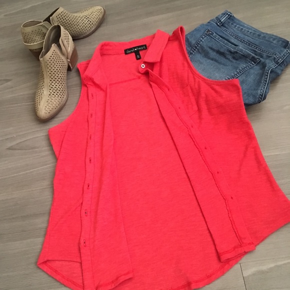 ⚡️HP⚡️Sleeveless Collared Button Down 🧡 - Picture 8 of 8